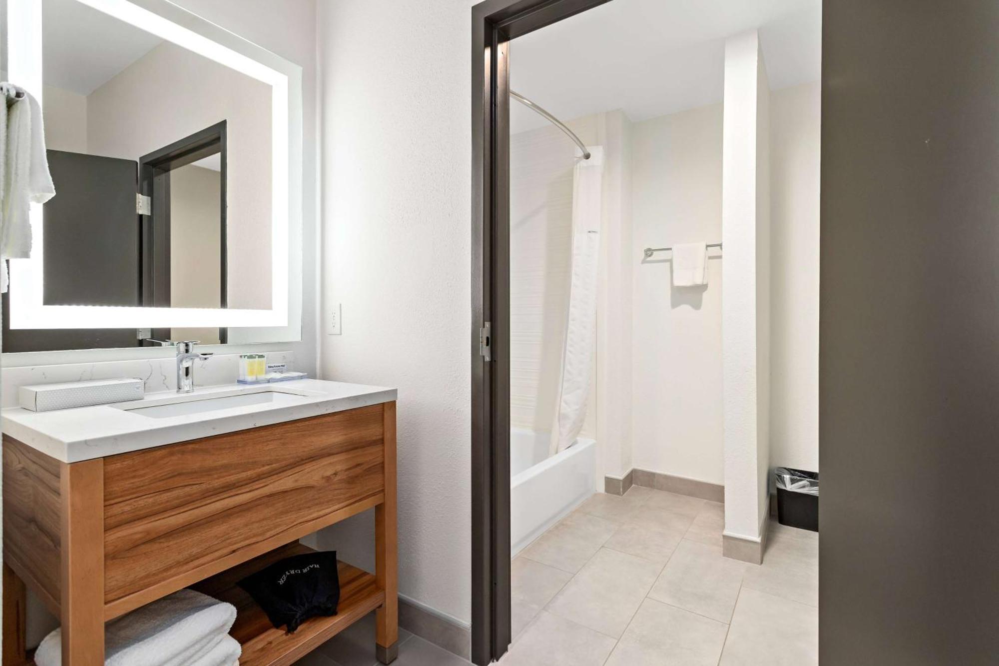Hawthorn Extended Stay By Wyndham Port Arthur Ngoại thất bức ảnh